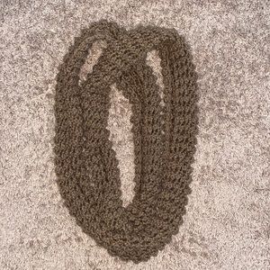 Knit infinity scarf
